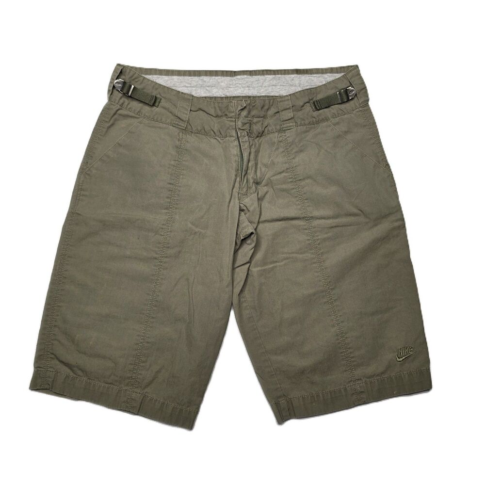 Vintage Nike Y2K Womens Utility Bermuda Shorts Small Olive Green Belted Hiking